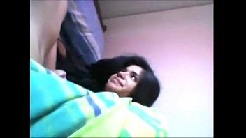 play Xxx xxx con una ragazza che si sposa penetrata dal suo amante