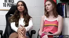 play Auf frischer Tat ertappt: April Olsen und Cierra Bell bei einem frechen Dreier im Büro