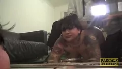 play Mollige britische Unterwürfige wird in einer harten Doggystyle-BDSM-Session grob gehämmert