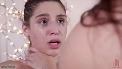 play Abella Danger y Dana Dearmond en un trío salvaje con Juanlucho Com: Madrastra trae a casa a un chico para dominar a su hijastra adolescente en una fantasía bdsm y bondage hardcore